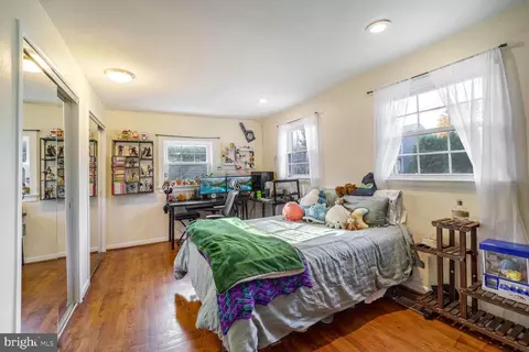 Bedroom - 1159 Pine Tree Dr, Annapolis, MD 21409 photo 1 of 6