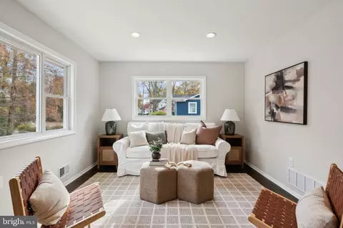 1311 Old Mountain Rd, Pasadena, MD 21122 photo 4