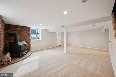 1311 Old Mountain Rd, Pasadena, MD 21122 photo 21