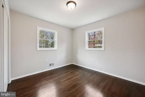 1311 Old Mountain Rd, Pasadena, MD 21122 photo 11