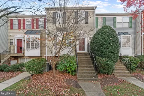 1927 Pawlet Dr, Crofton, MD 21114 photo 2