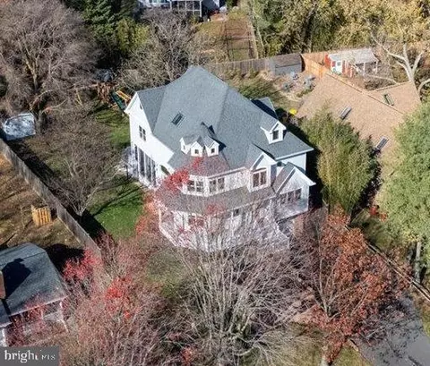 518 Beach Dr, Annapolis, MD 21403