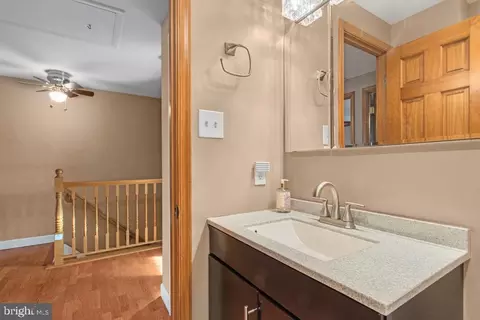 178 Dunlap Rd, Pasadena, MD 21122 photo 23
