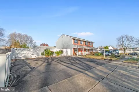 178 Dunlap Rd, Pasadena, MD 21122 photo 3