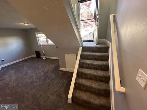 1121 Holmespun Dr, Pasadena, MD 21122 photo 18