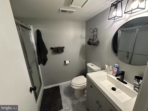 1121 Holmespun Dr, Pasadena, MD 21122 photo 14