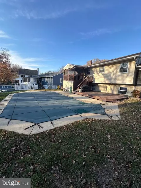 1121 Holmespun Dr, Pasadena, MD 21122 photo 24