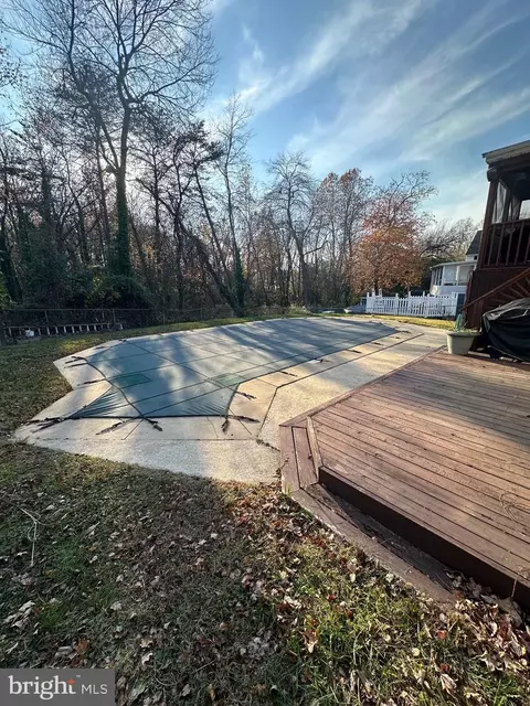 1121 Holmespun Dr, Pasadena, MD 21122 photo 22