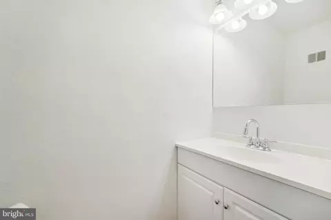 1677 Ridgely Ct, Crofton, MD 21114 photo 16
