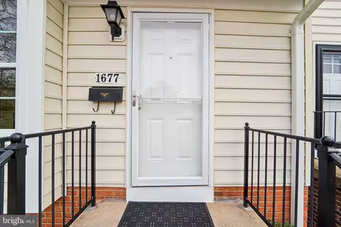 1677 Ridgely Ct, Crofton, MD 21114 photo 4