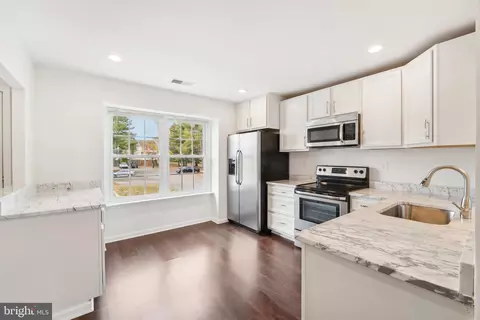 1677 Ridgely Ct, Crofton, MD 21114 photo 7