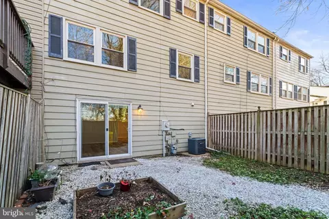 Exterior - 1703 Walleye Dr, Crofton, MD 21114 photo 5 of 6