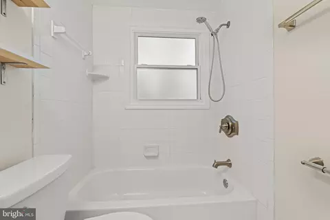 Bath - 1703 Walleye Dr, Crofton, MD 21114 photo 3 of 4
