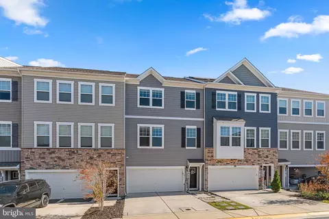 7811 Amalfi Ln, Severn, MD 21144