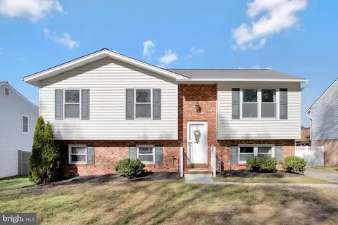 718 Stafford Hill Dr, Glen Burnie, MD 21061