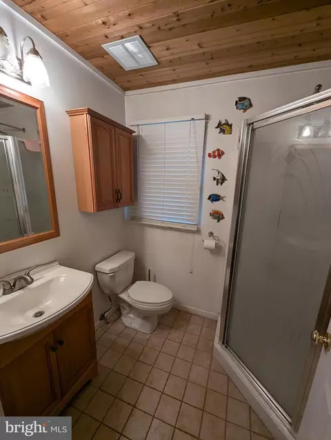 792 Powhatan Beach Rd, Pasadena, MD 21122 photo 25