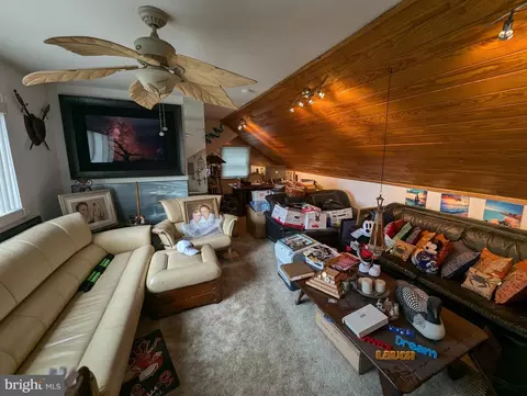792 Powhatan Beach Rd, Pasadena, MD 21122 photo 24