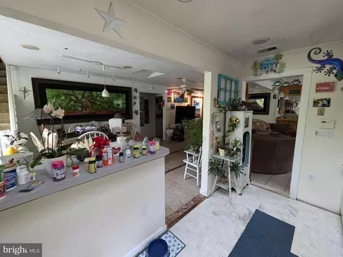 792 Powhatan Beach Rd, Pasadena, MD 21122 photo 14