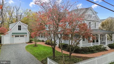 113 Chesapeake Ave, Annapolis, MD 21403