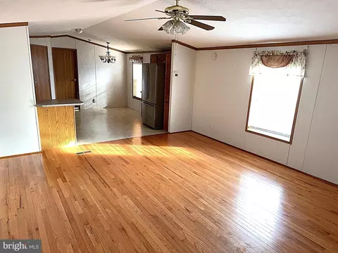 126 Main St, Lothian, MD 20711 photo 9