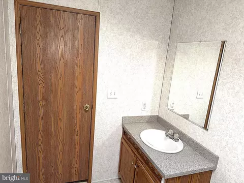 126 Main St, Lothian, MD 20711 photo 21