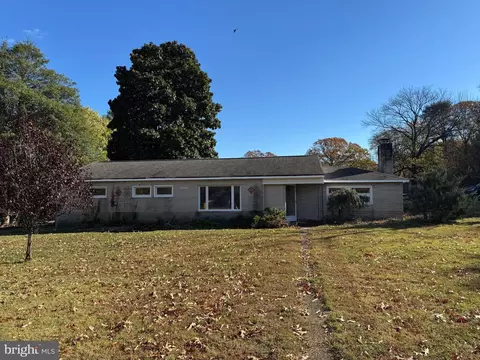 7845 June Dr, Pasadena, MD 21122