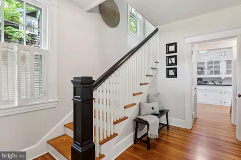 Entry Way - 1411 West St, Annapolis, MD 21401 photo 1 of 6