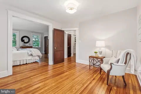 Entry Way - 1411 West St, Annapolis, MD 21401 photo 5 of 6