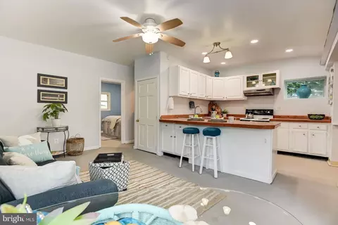 Other - 3655 7th Ave, Edgewater, MD 21037 photo 2 of 14
