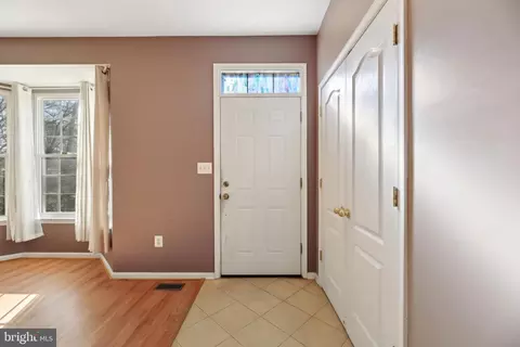 8267 Appalachian Dr, Pasadena, MD 21122 photo 4