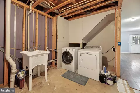 8267 Appalachian Dr, Pasadena, MD 21122 photo 26