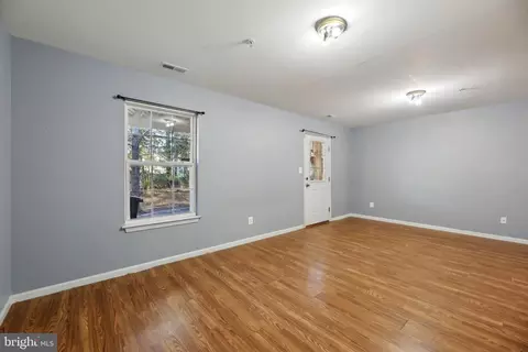 8267 Appalachian Dr, Pasadena, MD 21122 photo 22