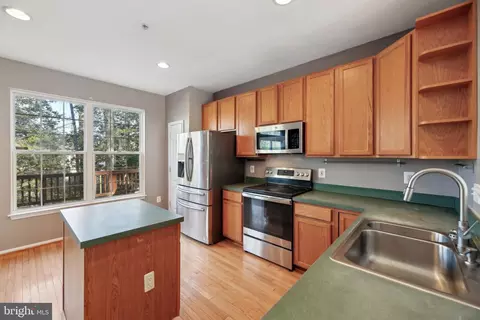 8267 Appalachian Dr, Pasadena, MD 21122 photo 11