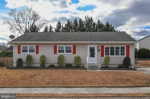 2403 229th St, Pasadena, MD 21122