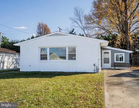 7815 Shellye Rd, Glen Burnie, MD 21060