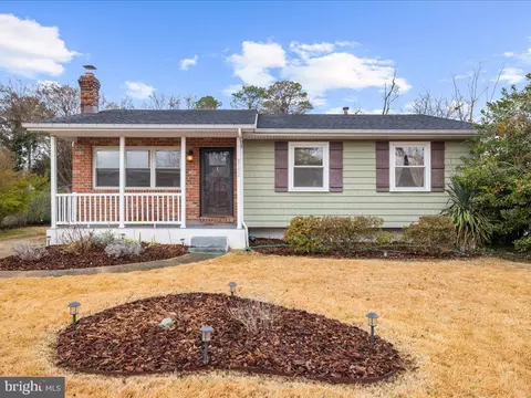 8192 Weyburn Rd, Millersville, MD 21108