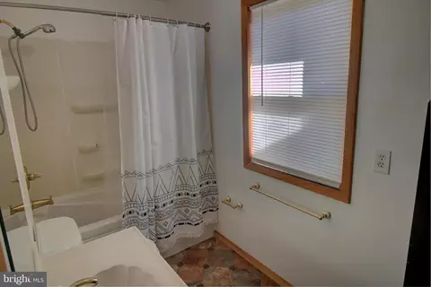 1204 Kendricks Ln, Severn, MD 21144 photo 11