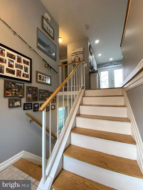 296 Creek Blvd, Pasadena, MD 21122 photo 5