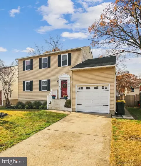 7908 Kings Bench Pl, Pasadena, MD 21122 photo 3