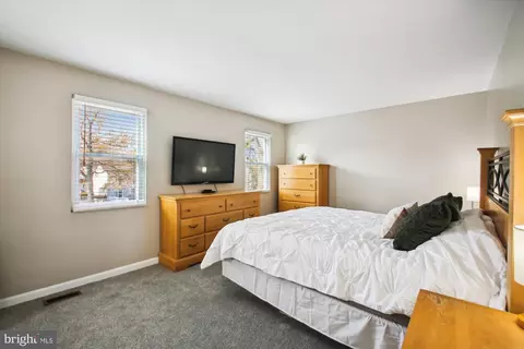 7908 Kings Bench Pl, Pasadena, MD 21122 photo 18