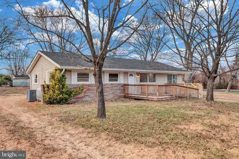 1110 Virginia Ave, Pasadena, MD 21122 photo 2
