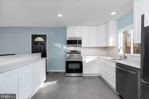 354 Old Line Ave, Laurel, MD 20724 photo 9