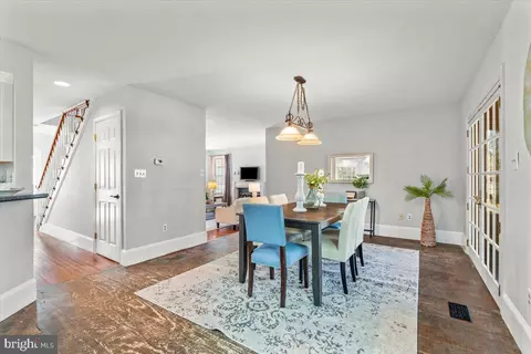 1122 Bradley Rd, Pasadena, MD 21122 photo 12