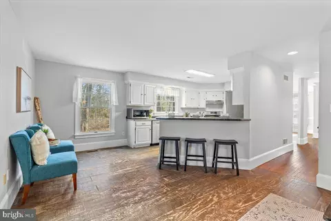 1122 Bradley Rd, Pasadena, MD 21122 photo 13