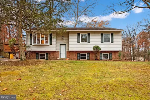 2198 Thoreau Ct, Annapolis, MD 21401