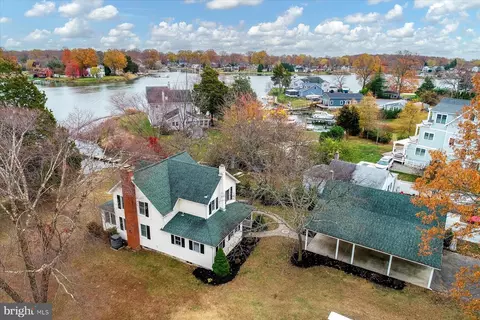 1011 Skiff Cove Rd, Edgewater, MD 21037