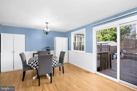 Dining - 3618 Dorshire Ct, Pasadena, MD 21122 photo 2 of 2