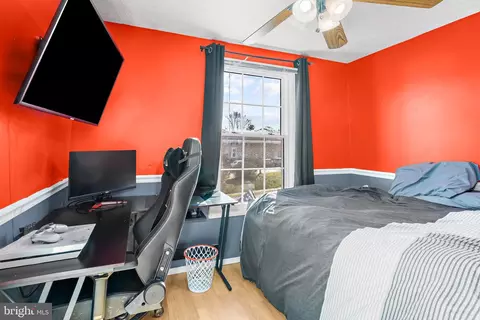 Bedroom - 3618 Dorshire Ct, Pasadena, MD 21122 photo 3 of 5