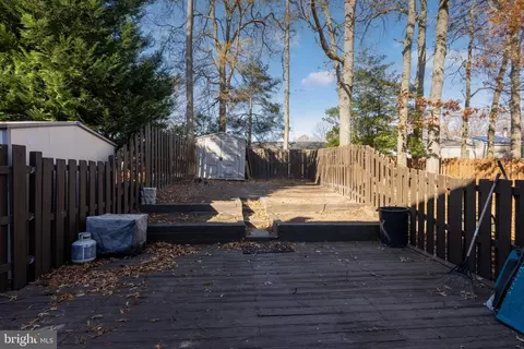 Exterior - 3618 Dorshire Ct, Pasadena, MD 21122 photo 3 of 4