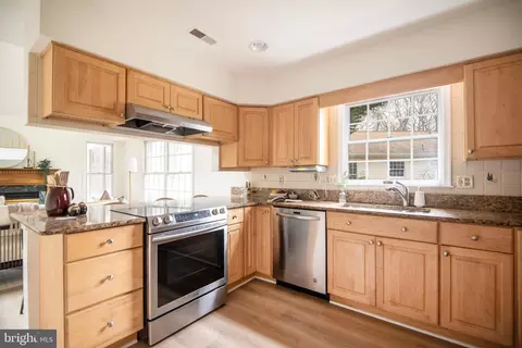 Kitchen - 528 Coover Rd, Annapolis, MD 21401 photo 1 of 2